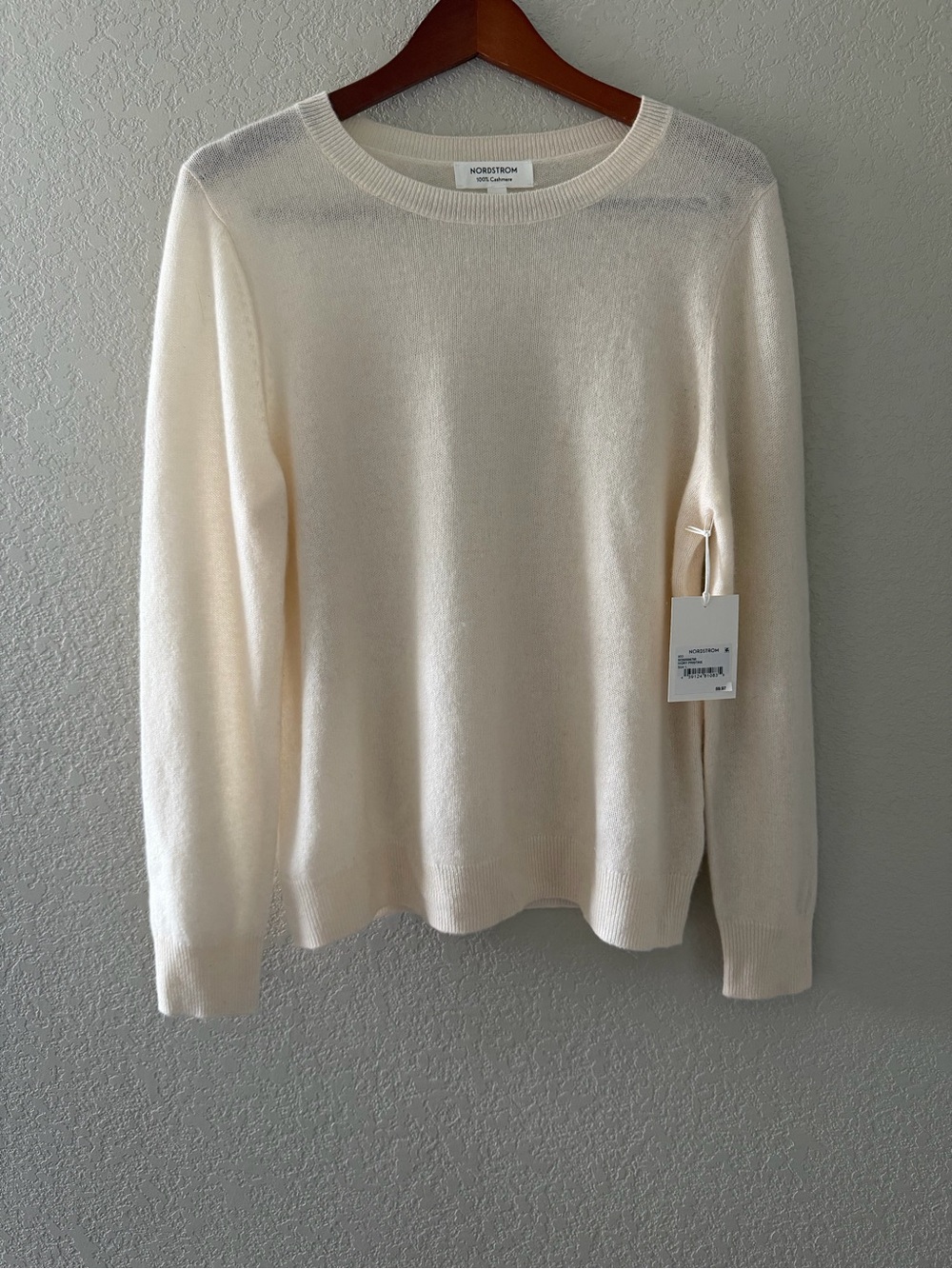 Nordstrom Women's Cream Crewneck Cashmere-Blend Sweater